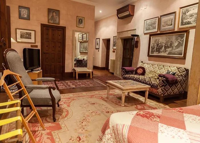 Hotel Palacio Chaves 3*